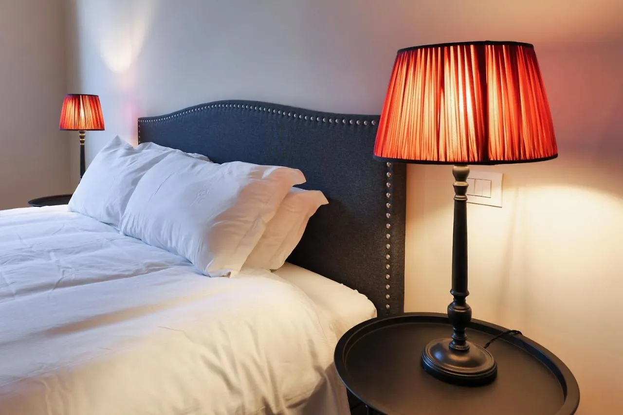 Luxury San Babila Apartment ميلان إيطاليا
